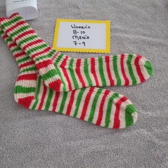 Hand knitted Socks Women 8-10 Men 7-9 - Picture 15 of 16